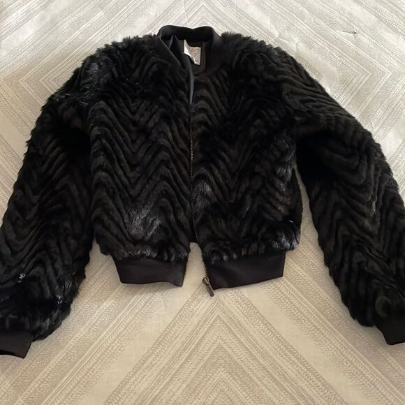 Ella Moss Girls Faux Fur Black Zip up Jacket - Picture 1 of 6